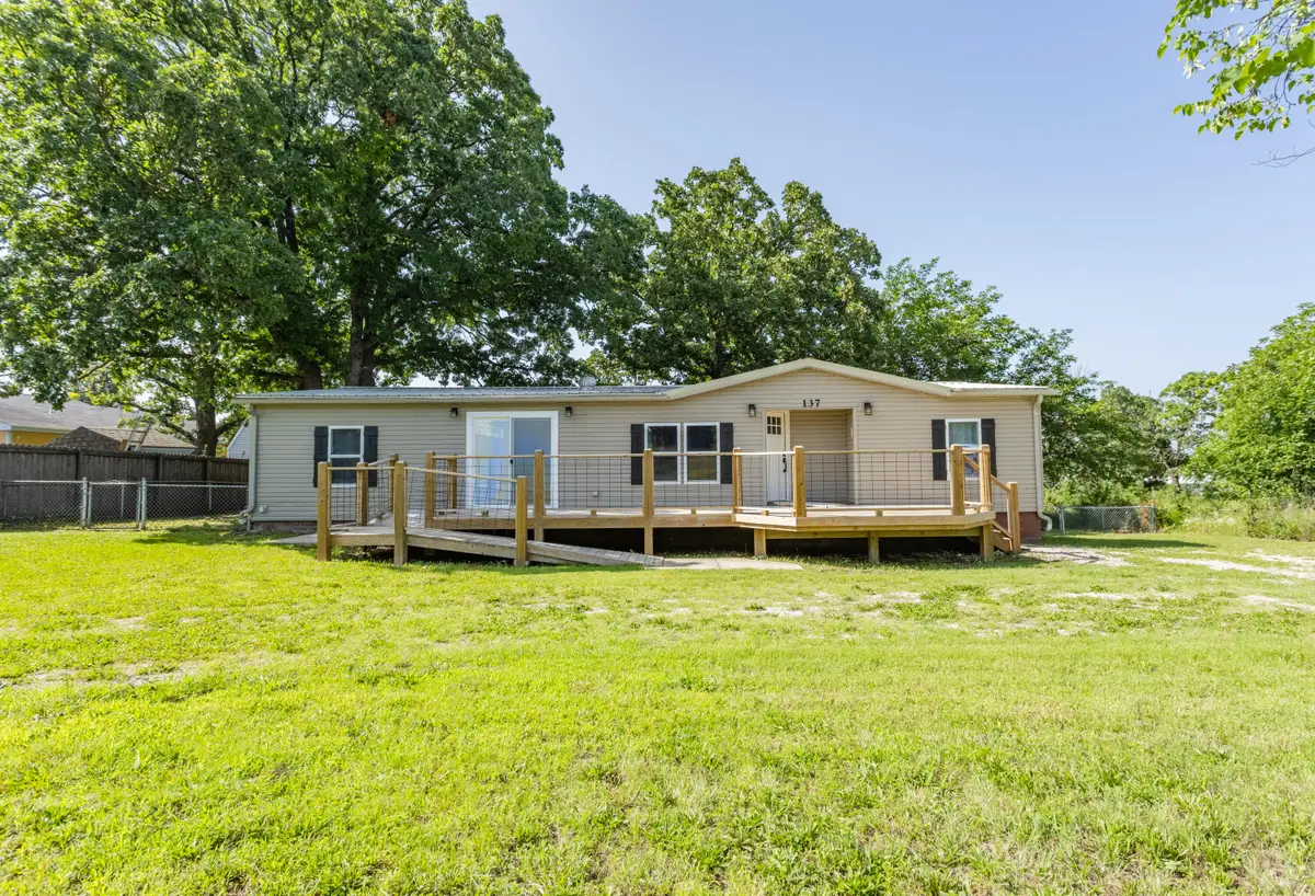 137 Plaza Drive, Branson, MO 65616 - #1