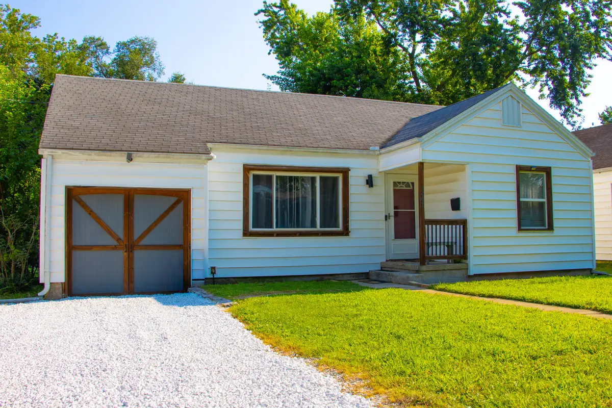 2407 W Lincoln Street, Springfield, MO 65806 - #1