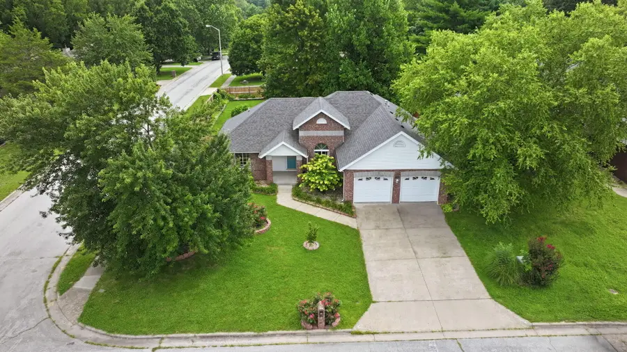5632 S Newton Avenue, Springfield, MO 65810 - #2