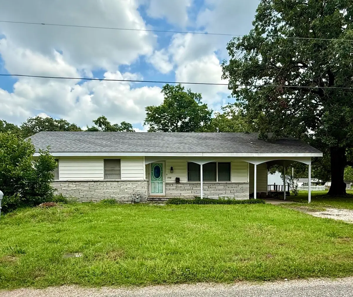 2001 Dewey Street, Galena, KS 66739 - #1