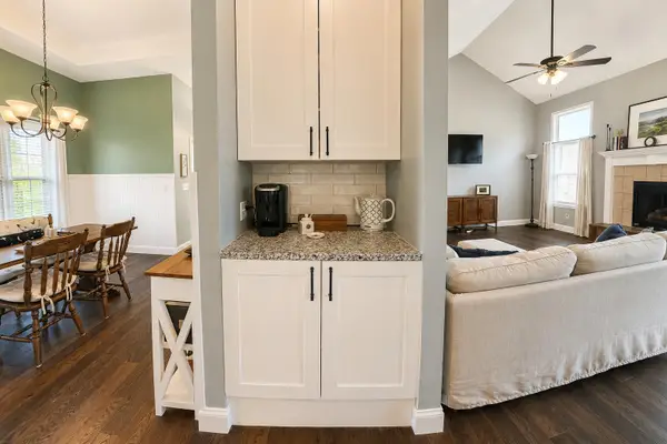 105 Nathan Drive, Hollister, MO 65672