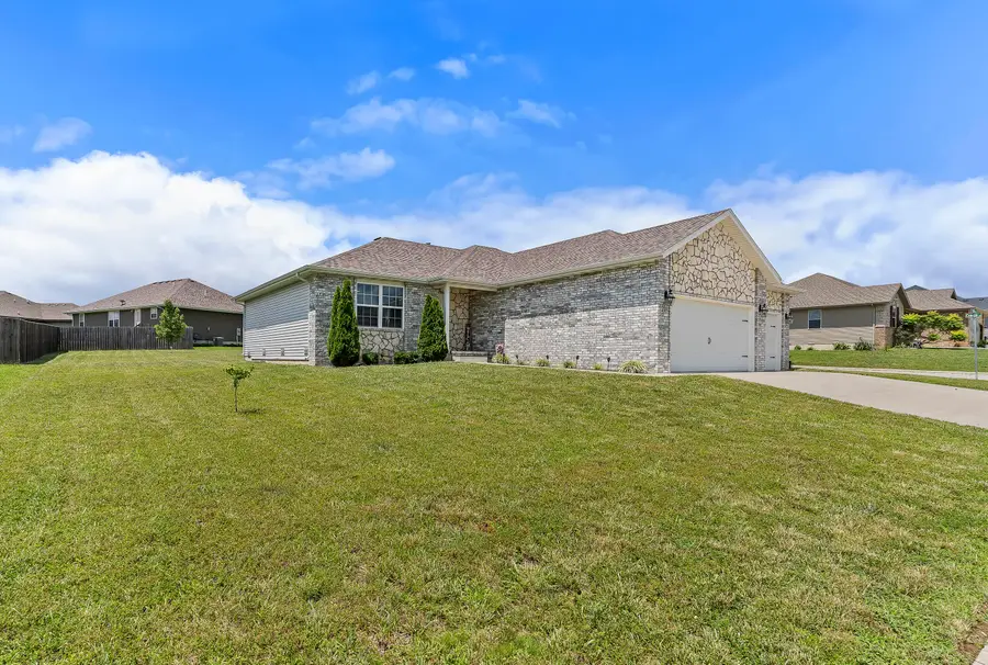 457 Little Avenue, Clever, MO 65631 - #2