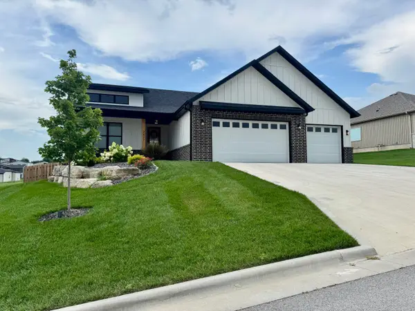 2617 W Webb Road, Ozark, MO 65721
