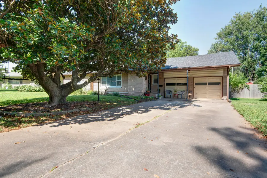 1741 S Lancaster Avenue, Springfield, MO 65807 - #2
