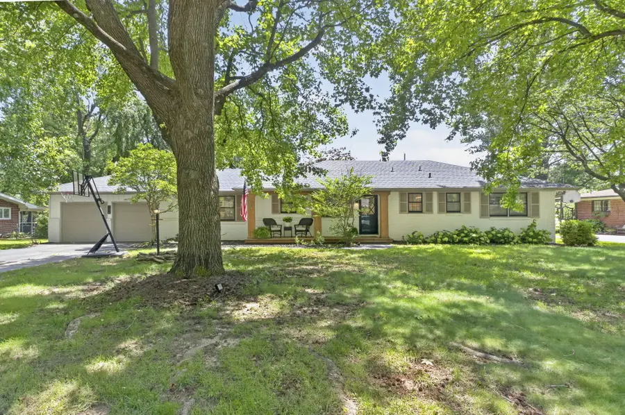 2406 E Broadmoor Street, Springfield, MO 65804 - #2