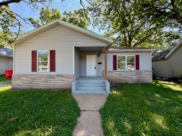 1120 N Rogers Avenue, Springfield, MO 65802