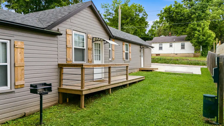 206 A-B Cherry Street, West Plains, MO 65775 - #3