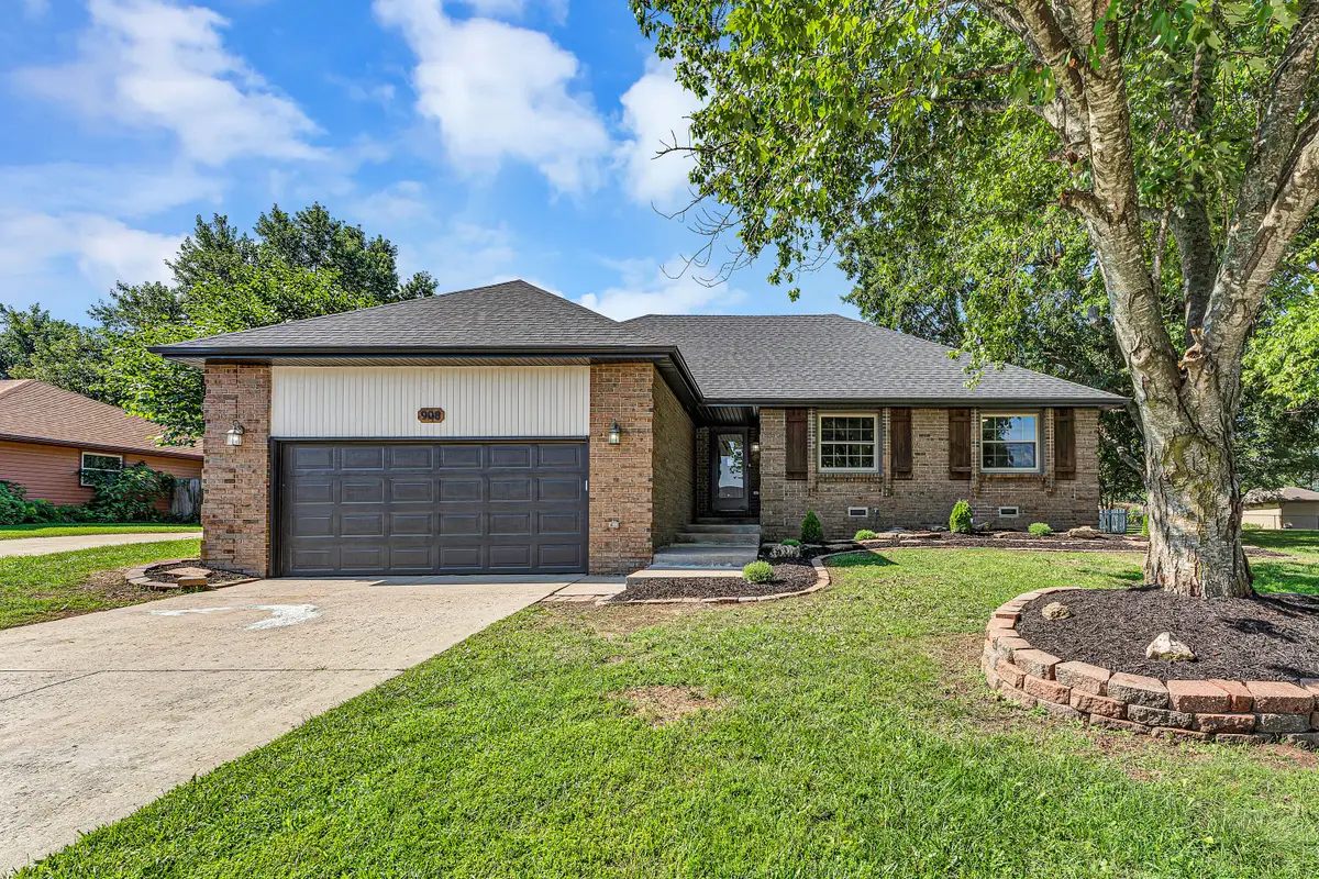 908 Domino Court, Nixa, MO 65714 - #1