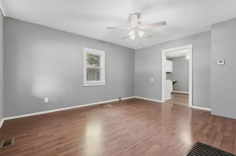 921 W Chicago Street, Springfield, MO 65803 - #3