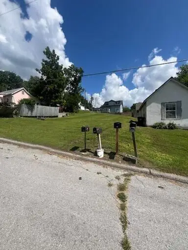 206 W Beaver Street, Anderson, MO 64831 - #3