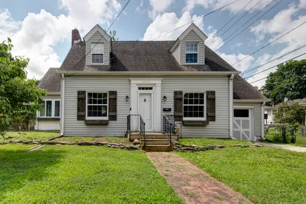 1460 E Grand Street, Springfield, MO 65804