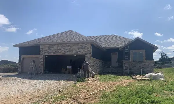 990 S Foxboro Court, Nixa, MO 65714
