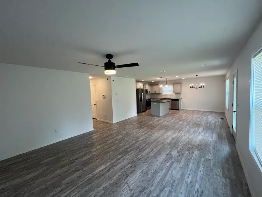 1229 E Paragon Street, Springfield, MO 65803 - #3