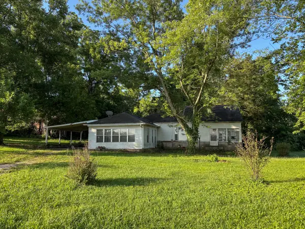 103 Pirate Lane, Crane, MO 65633