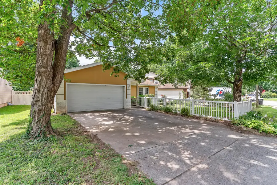 1710 W Whiteside Street, Springfield, MO 65807 - #2