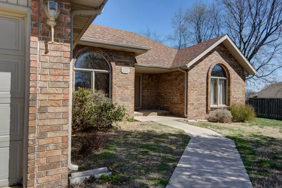 3721 W Birchwood Court, Springfield, MO 65807 - #2