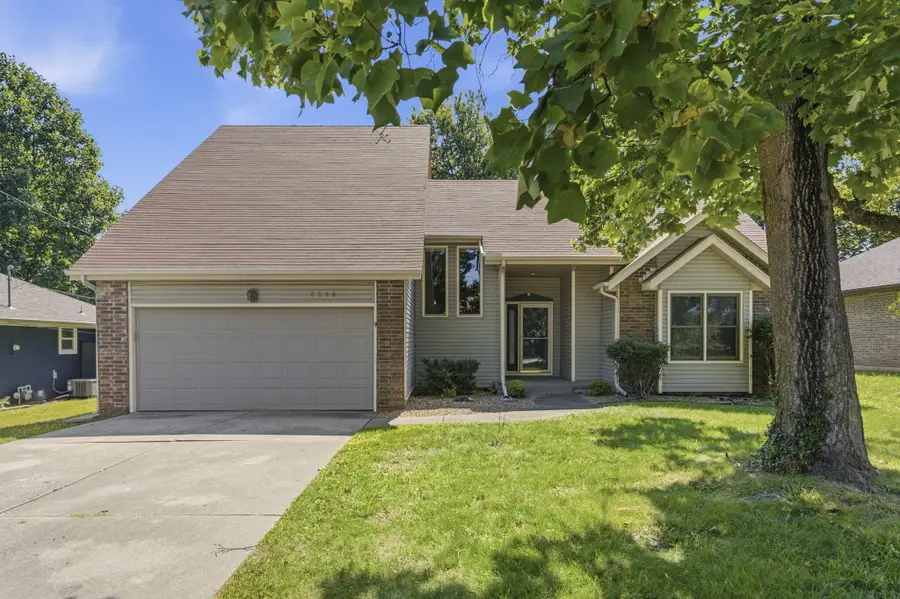 4540 S Sycamore Avenue, Springfield, MO 65810 - #2
