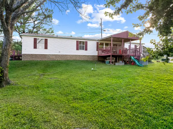 110 Alms Avenue, Walnut Shade, MO 65771