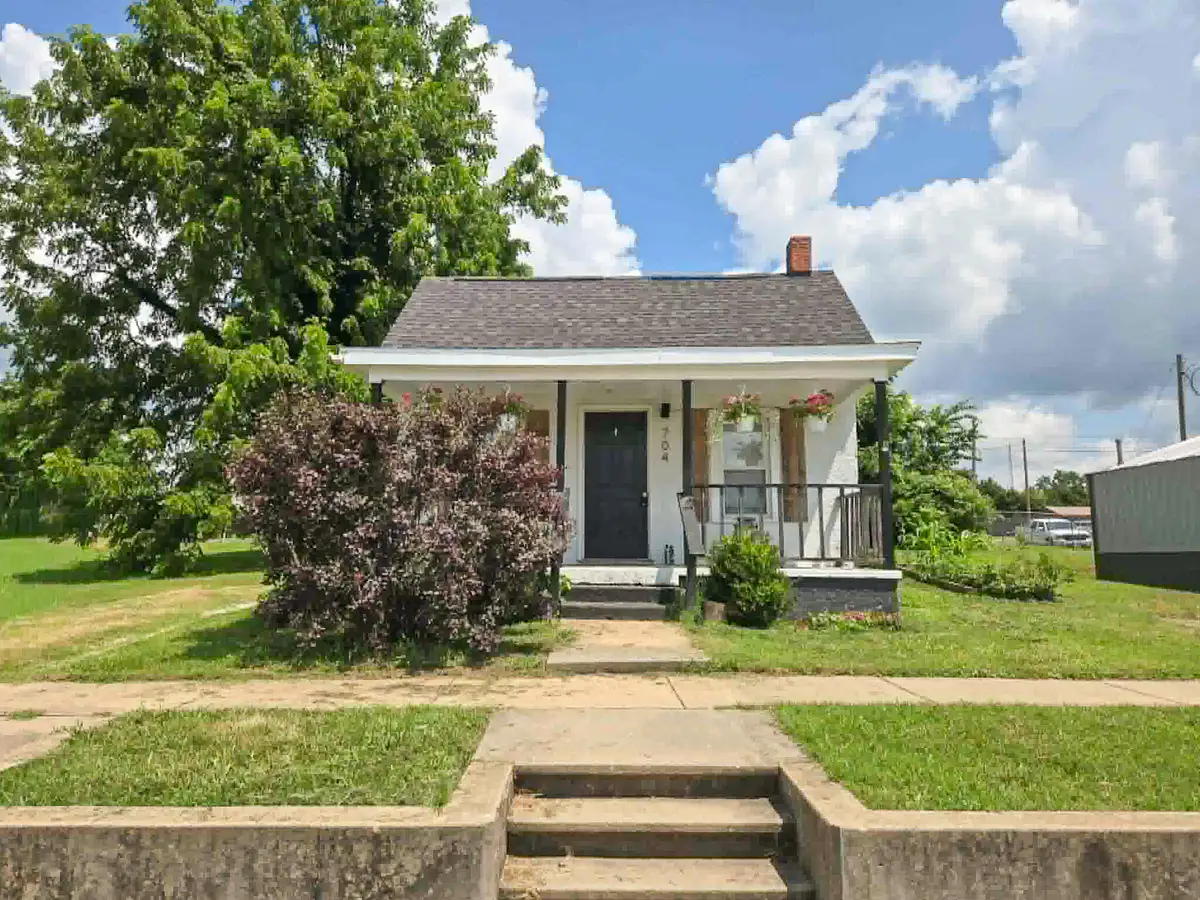 704 Main Street, Cabool, MO 65689 - #1