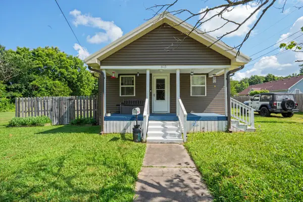 815 W Freeman Street, Bolivar, MO 65613