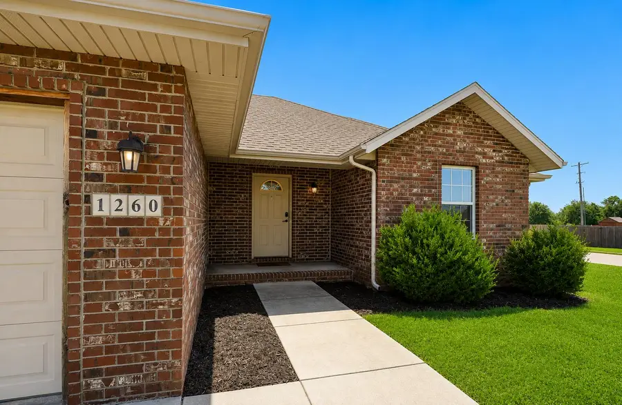 1260 S Strasbourg Avenue, Springfield, MO 65802 - #3