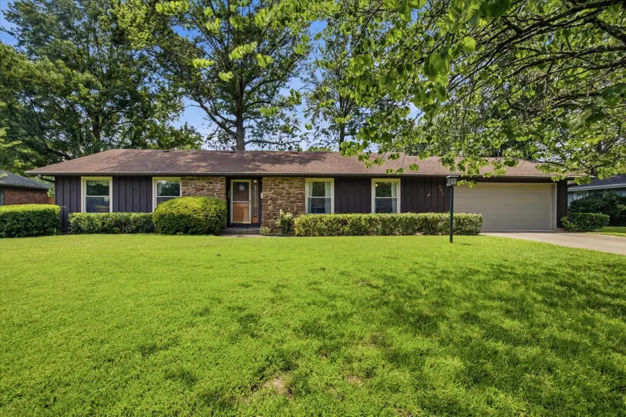 660 W Primrose Street, Springfield, MO 65807 - #2