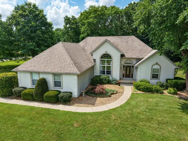 20 High Meadow Drive, Marshfield, MO 65706