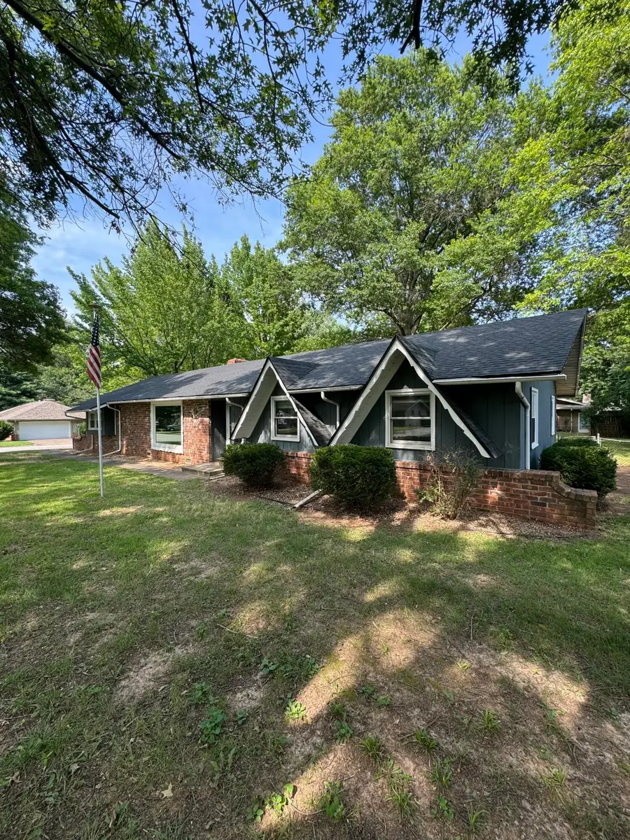 3510 S Broadway Avenue, Springfield, MO 65807 - #3