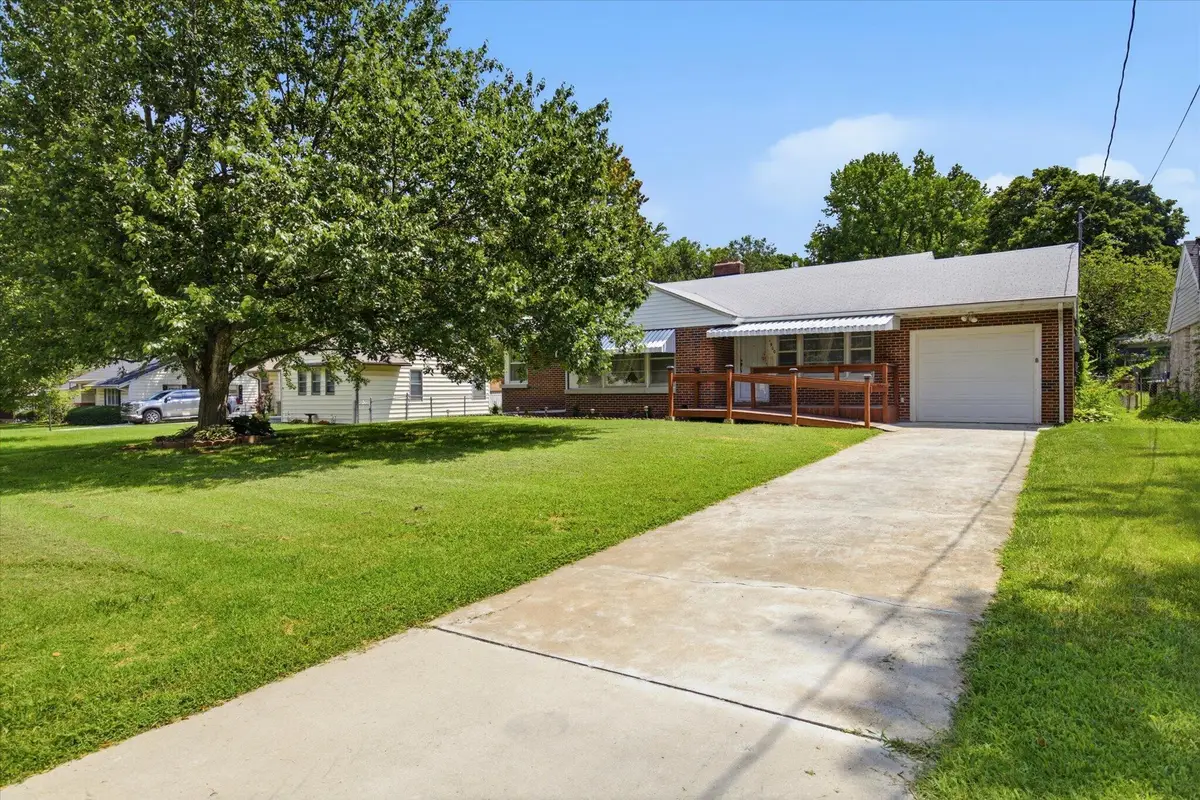 1900 S Virginia Avenue, Springfield, MO 65807 - #1