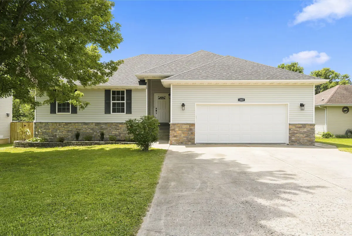 203 Penzance Street, Monett, MO 65708 - #1