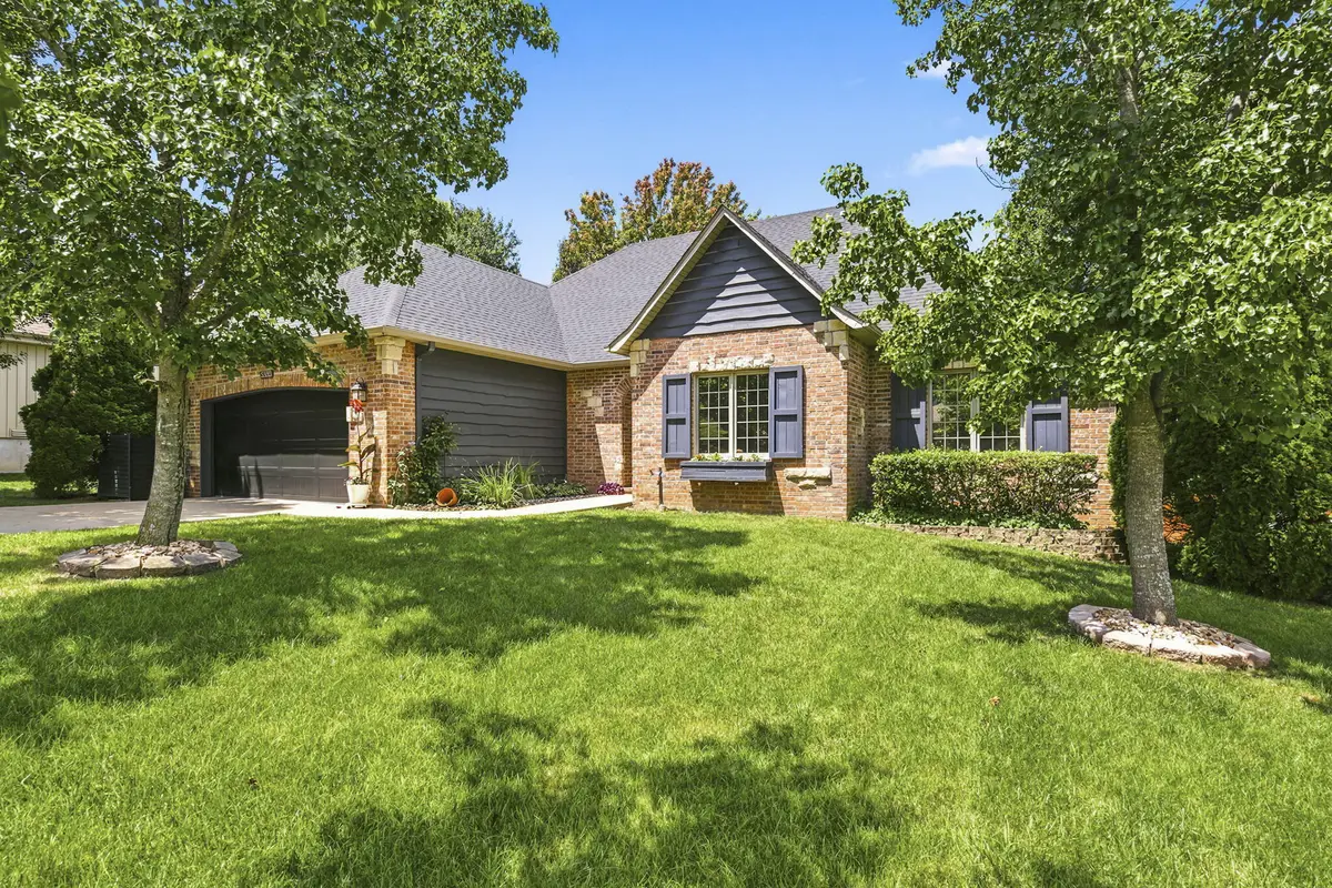 5593 S Michigan Avenue, Springfield, MO 65810 - #1