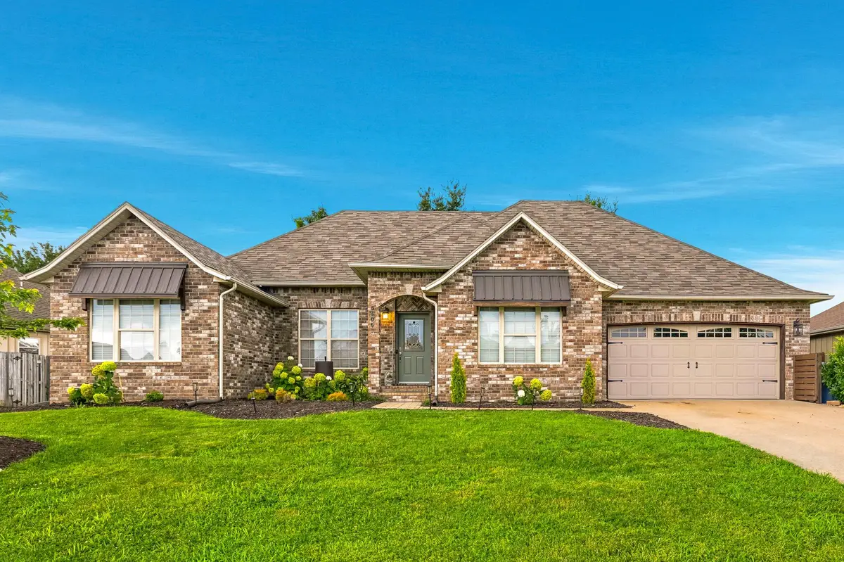5606 N 11th Avenue, Ozark, MO 65721 - #1