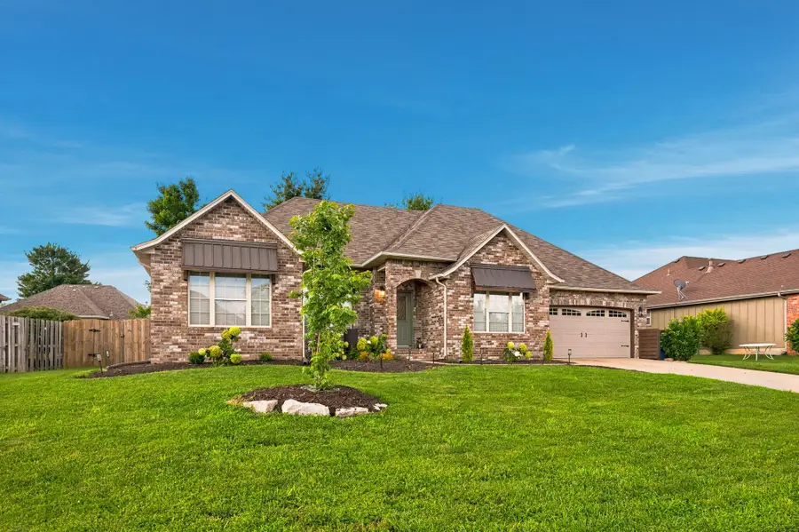 5606 N 11th Avenue, Ozark, MO 65721 - #3