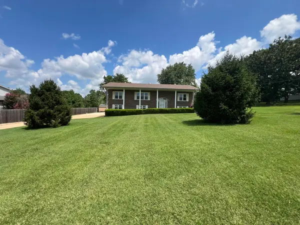 2805 Gleghorn Street, West Plains, MO 65775