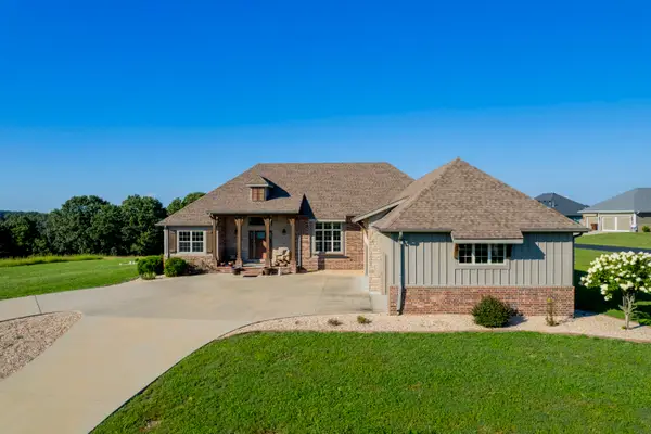 322 Sunset Drive, Saddlebrooke, MO 65630