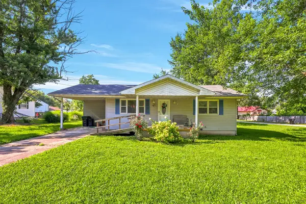 204 E Washington Street, Seymour, MO 65746