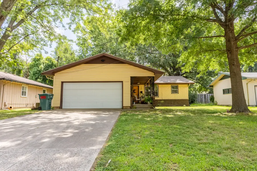 1348 S Arcadia Avenue, Springfield, MO 65804 - #3