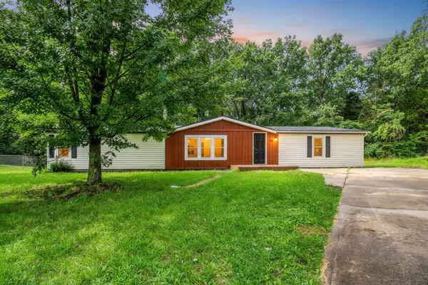 198 SE 51 Road, Warrensburg, MO 64093