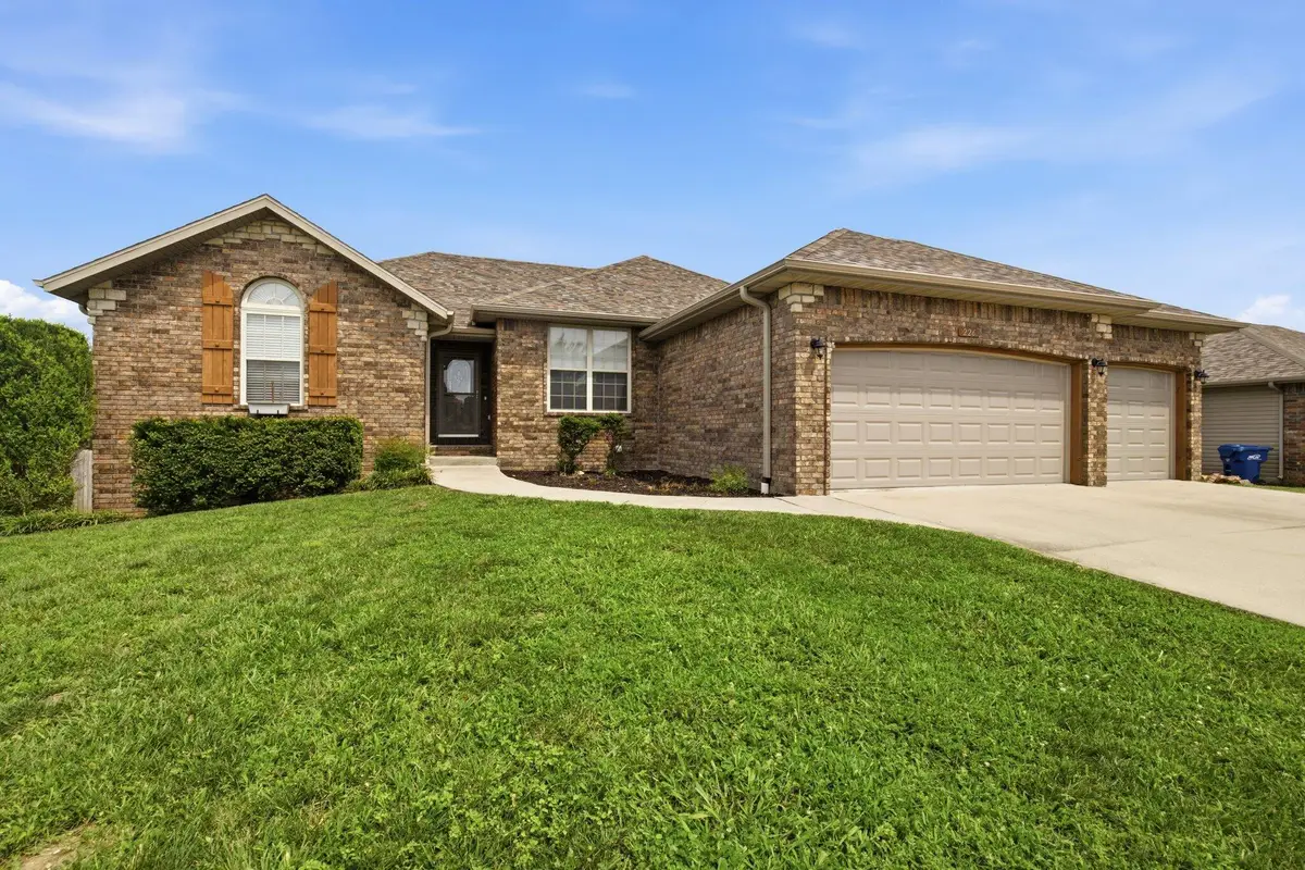 226 N Ladera Drive, Republic, MO 65738 - #1