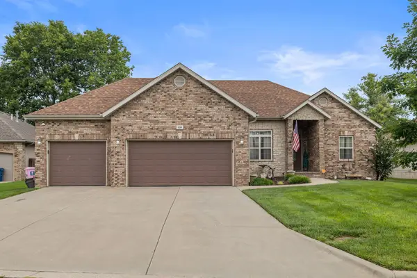 939 E Hodgson Street, Nixa, MO 65714