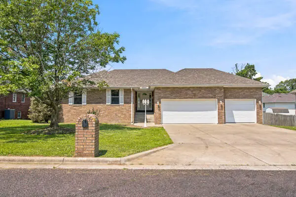 206 Miller Way, Monett, MO 65708 - #2