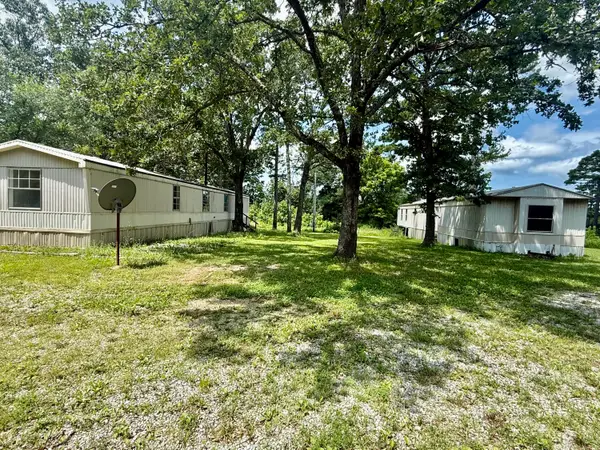 8905 Highway E, Houston, MO 65483