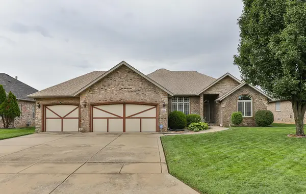 3210 W Village Terrace, Springfield, MO 65810