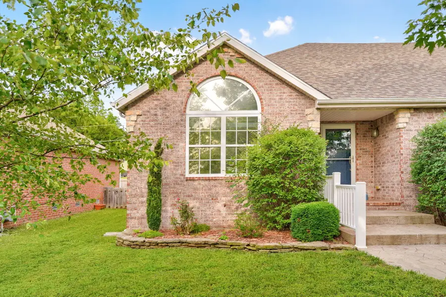 1110 N Arlington Street, Nixa, MO 65714 - #2