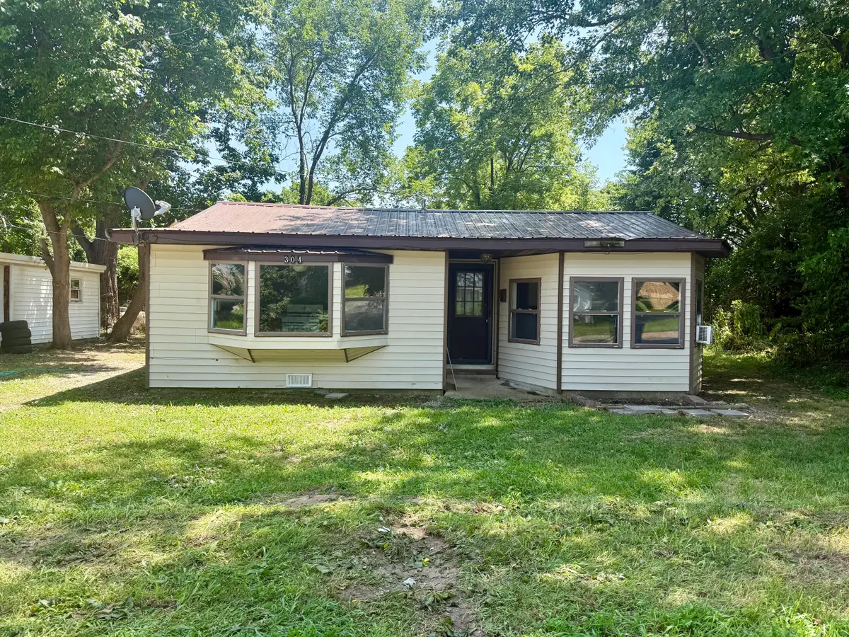 304 Ozark Street, Houston, MO 65483 - #1