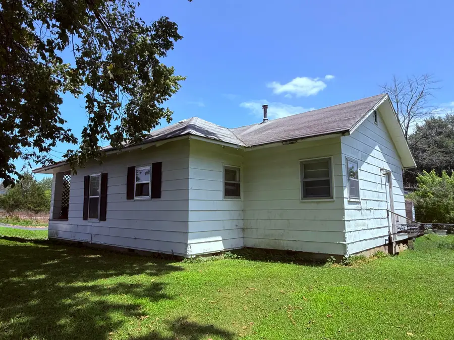 426 E Front Street, Mountain Grove, MO 65711 - #3