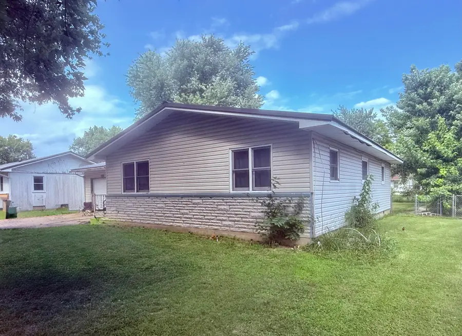 509 S Randel Street, Mountain Grove, MO 65711 - #3