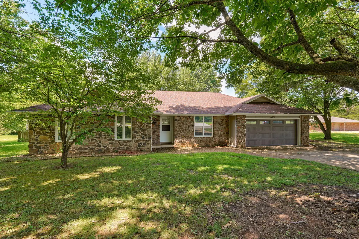 6401 N Marilyn Avenue, Springfield, MO 65803 - #1