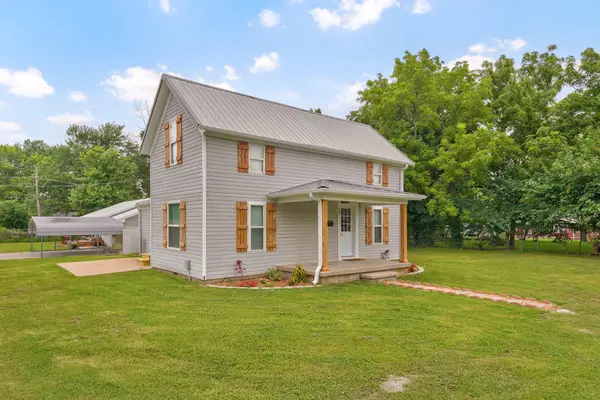 933 S Rinker Avenue, Aurora, MO 65605