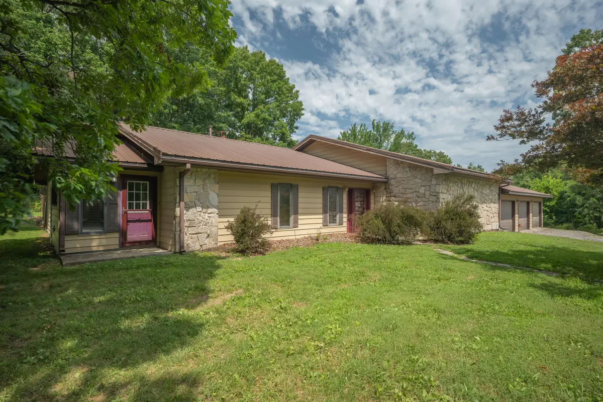 1116 Forest Circle Drive, Cassville, MO 65625 - #1